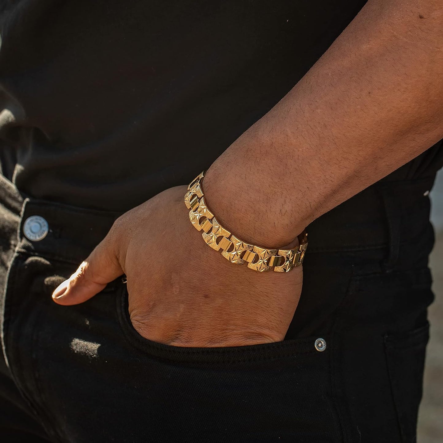 15Mm Diamond Cut Star and Arrows Link Bracelet for Men and Women 24K Gold Plated